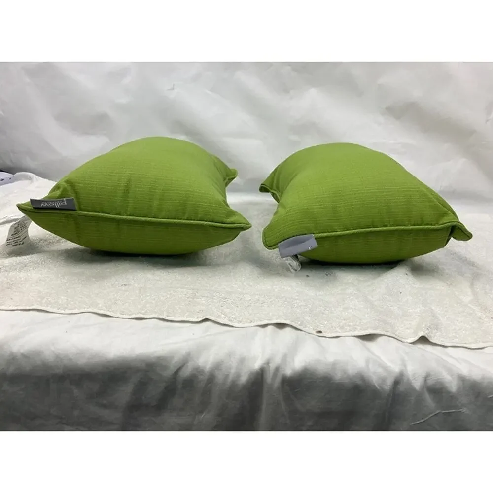 Pillow Perfect 4-Piece Outdoor Cushion & Lumbar Pillow Set - Green - Patio Decor